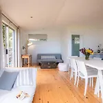 Serene Hide-Away With Ocean Views