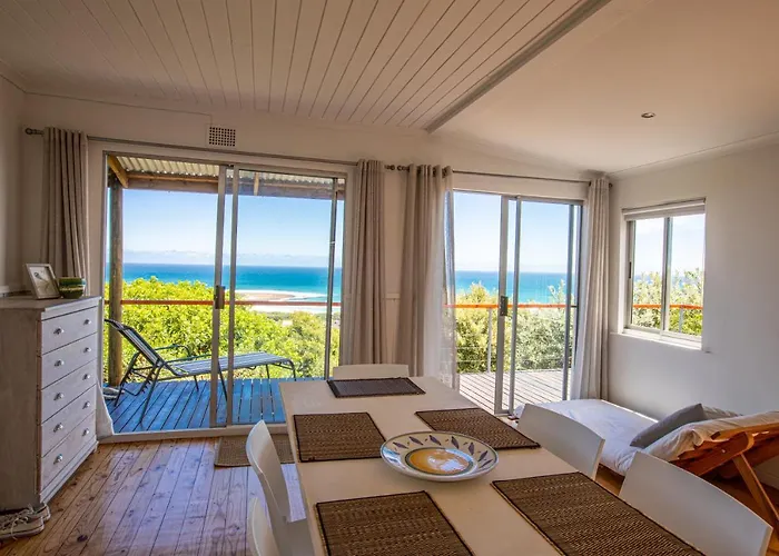 Serene Hide-Away With Ocean Views
