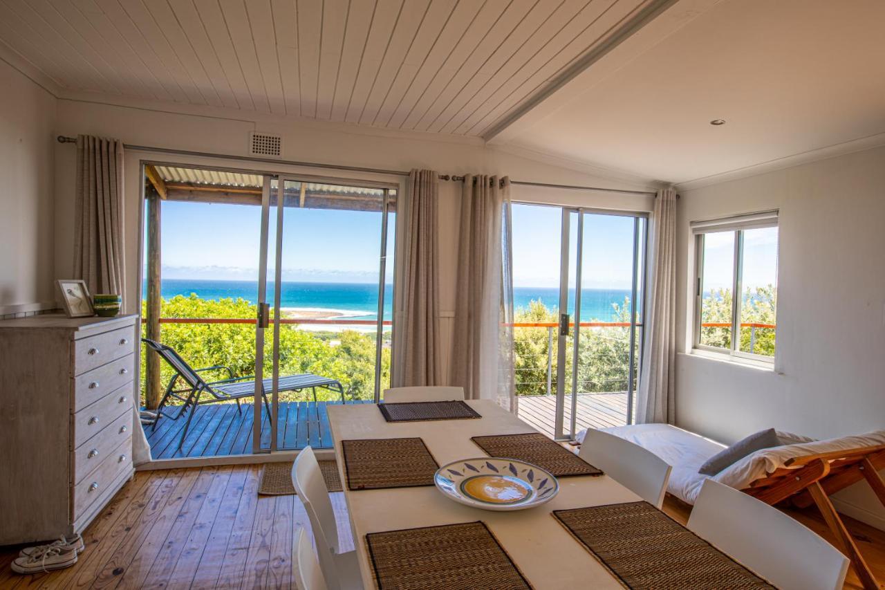 Casa de férias Serene Hide-away With Ocean Views *